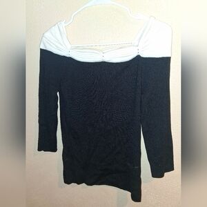 BCBGMAXAZRIA Black And White Classic Off The Shoulder Sweater S